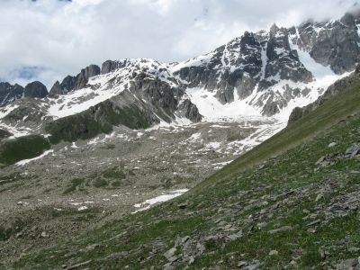 Nagebi kuru 2B, 3600m. Sinna me ei lähe.Vasakul paistab Rockwell Kent 1B, sinna me laheme